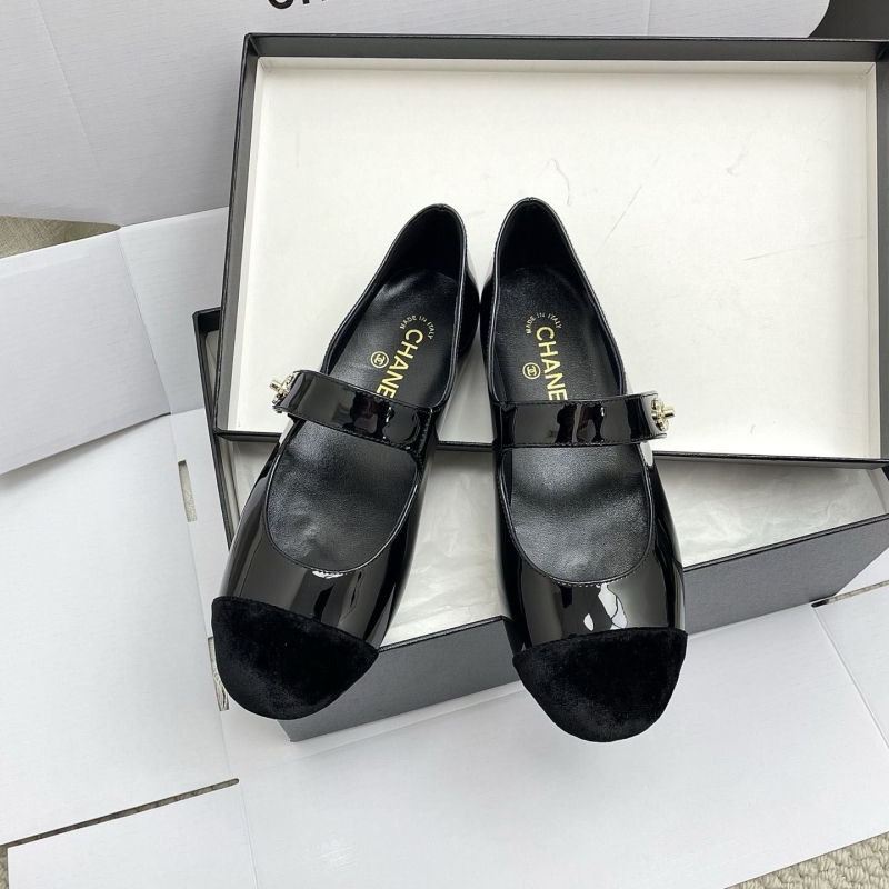 Ch**el flat shoes